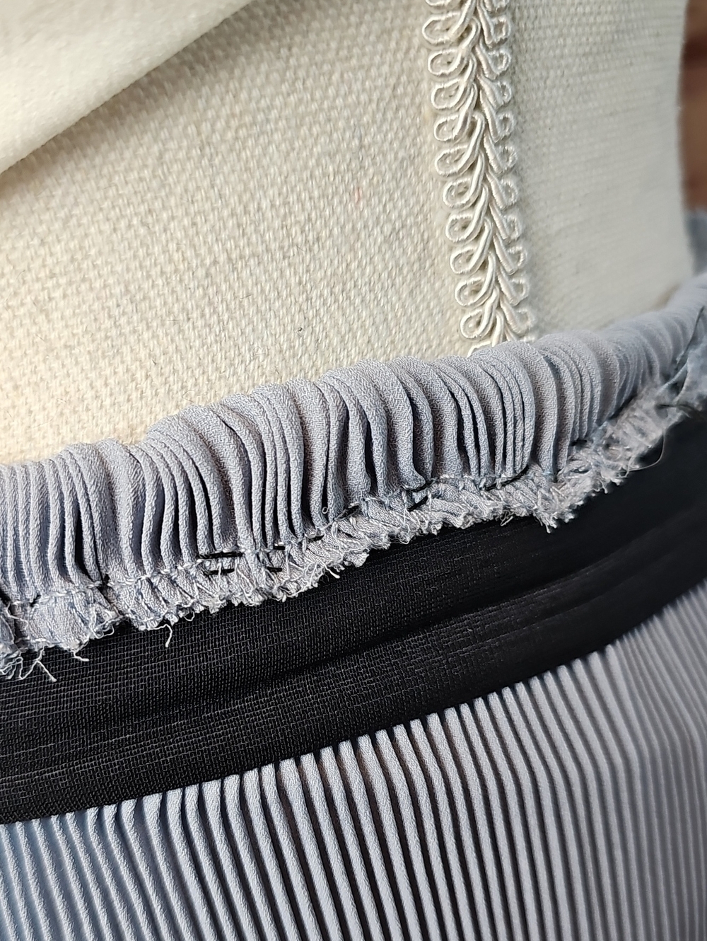 ZARA BASIC PLEATED WIDE-LEG PALAZZO STYLE PANTS - Picture 8 of 12